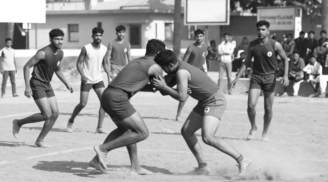 कबड्डी: मिट्टी के अखाड़े से प्रोफेशनल मैट तक, एक खेल की पूरी कहानी
